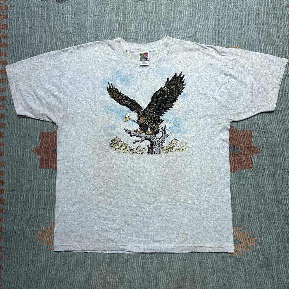 Vintage 90s graphic t shirt flying eagle bird animal nature tee FOTL adult XL